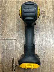DEWALT DCF885